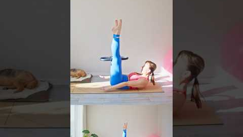 Essential Pilates Ring Moves for Pelvic Floor Strength #pelvicfloorexercise #girlwiththepilatesmat